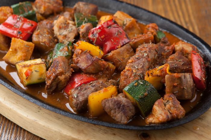 Баранина жареная с овощами — ресторан Lion